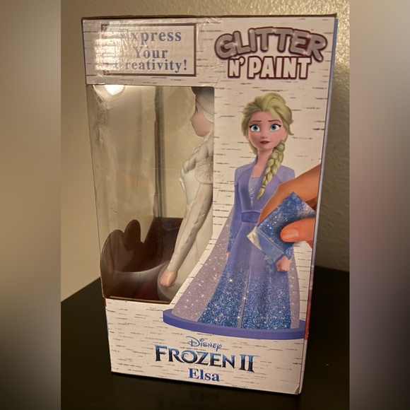 Disney Frozen II Elsa Glitter N’ Paint Coin Bank Kit DIY Paint Bank Craft Set - Picture 4 of 4